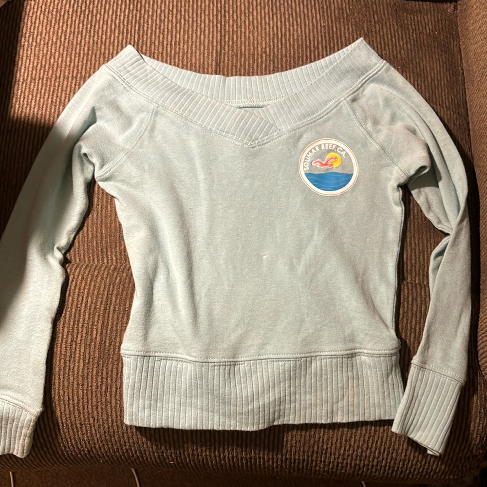 EUC Hollister HCO Light Blue Solimar Reef Cropped Sweater Tee XS